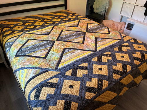 Black & Gold Honeycomb Quilt