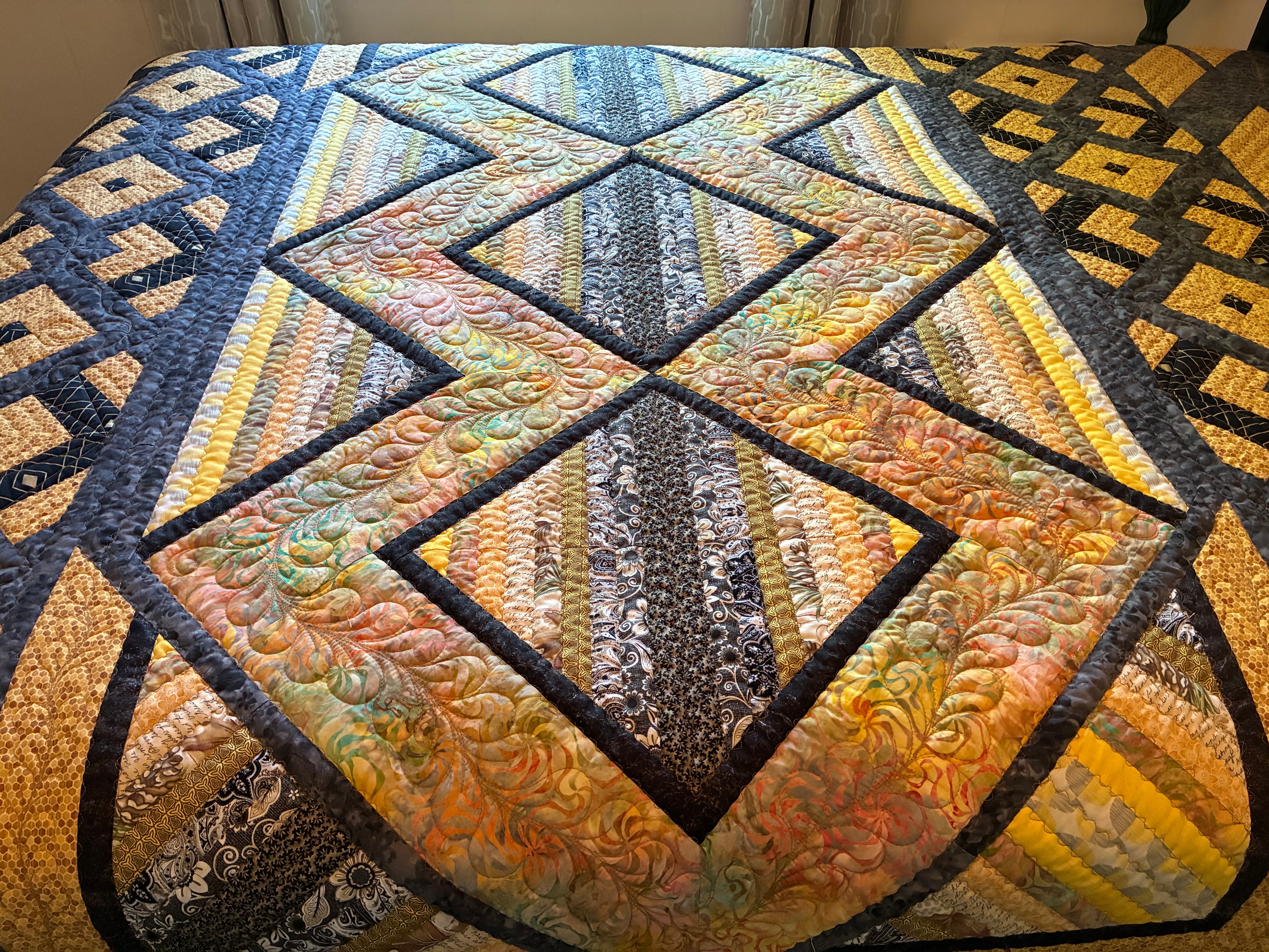 Black & Gold Honeycomb Quilt
